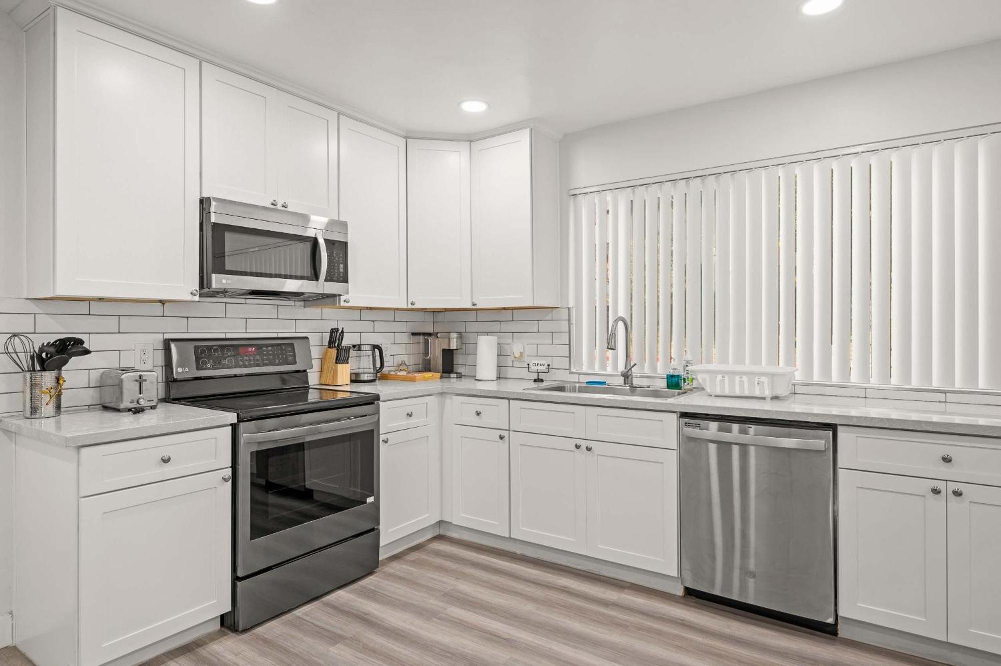 New Renovated 2B2B Apt Self Checkin Free Parking 1 Pasadena Esterno foto