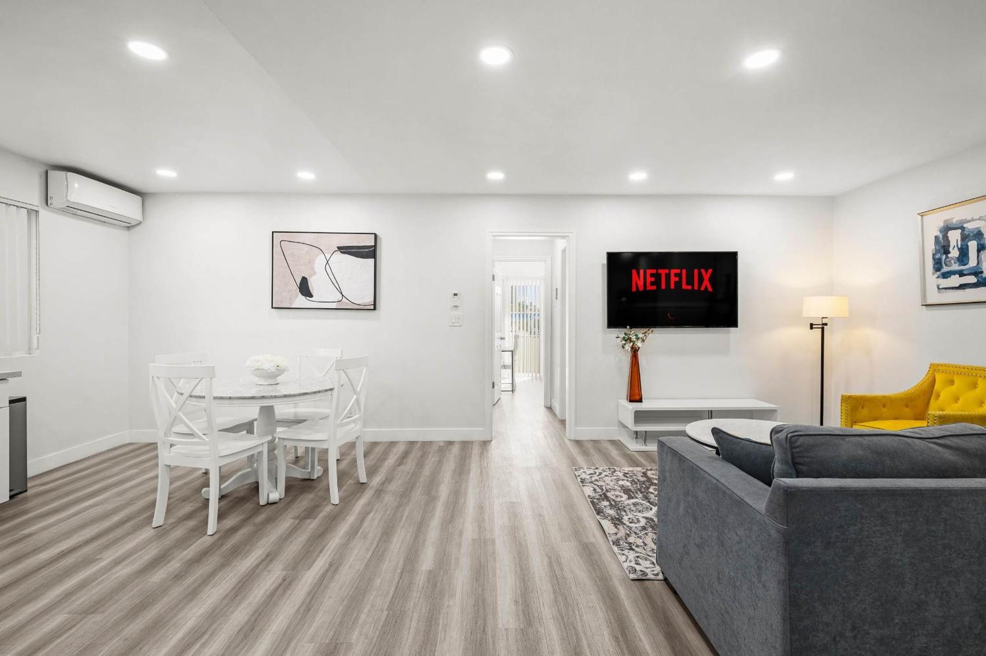 New Renovated 2B2B Apt Self Checkin Free Parking 1 Pasadena Esterno foto