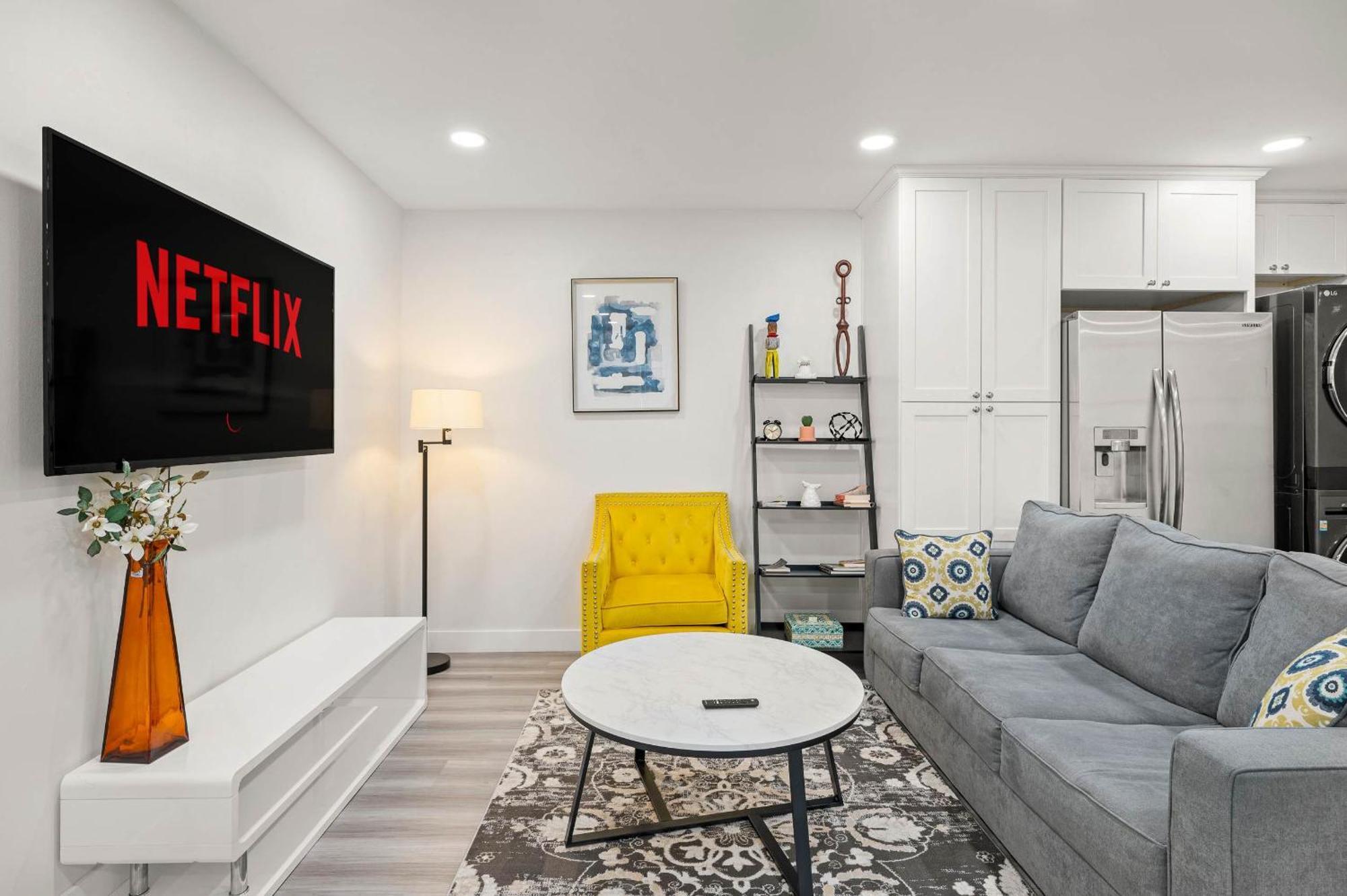 New Renovated 2B2B Apt Self Checkin Free Parking 1 Pasadena Esterno foto