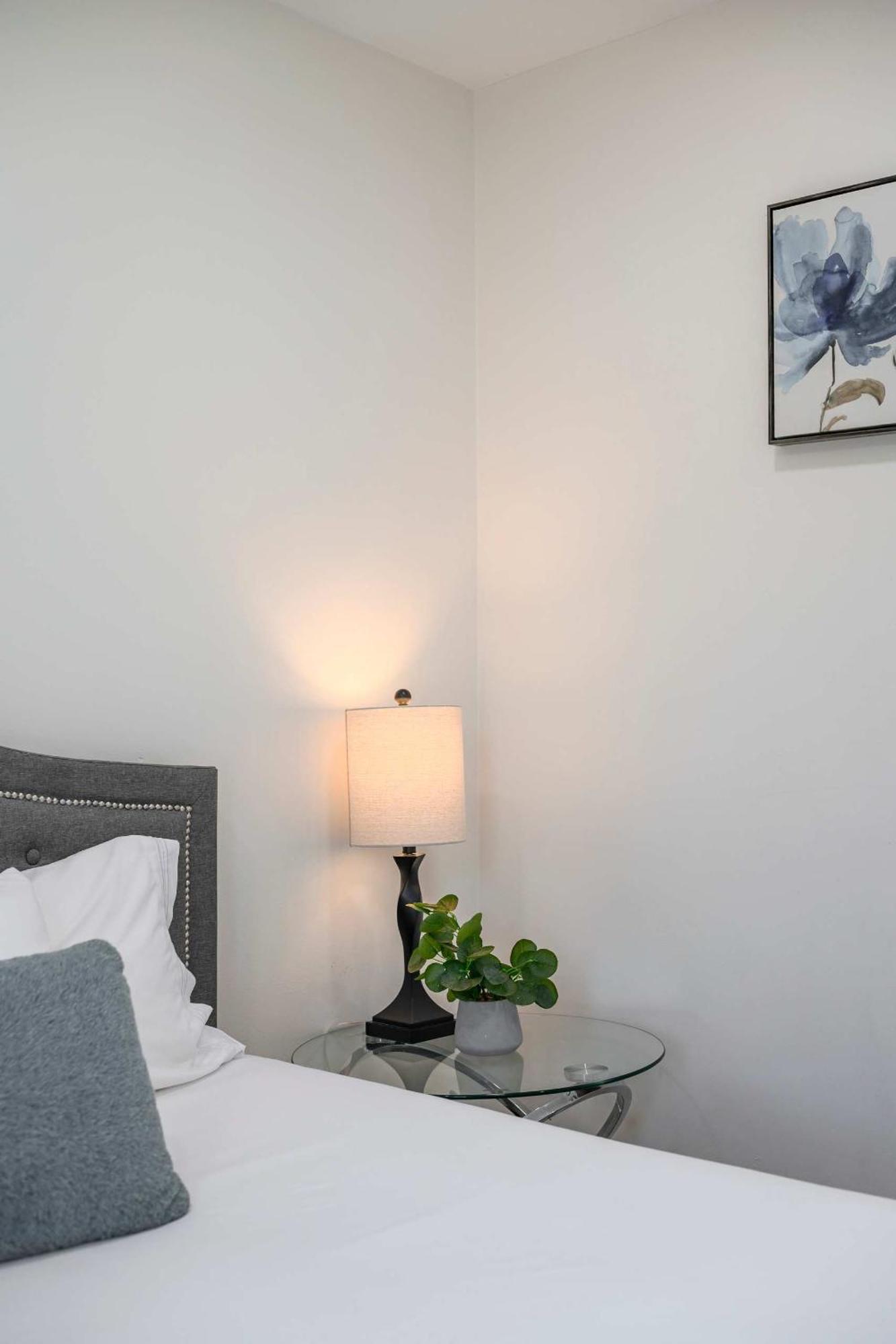 New Renovated 2B2B Apt Self Checkin Free Parking 1 Pasadena Esterno foto